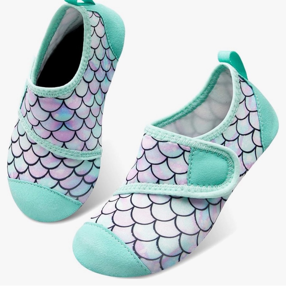 Girls water shoes